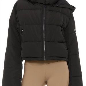 BRAND NEW Alo Puffer Jacket